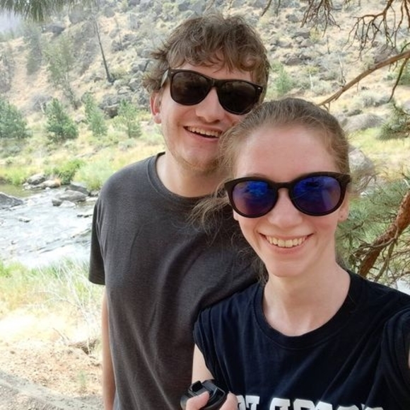 Meet your Posher, Alison - Picture 1 of 1